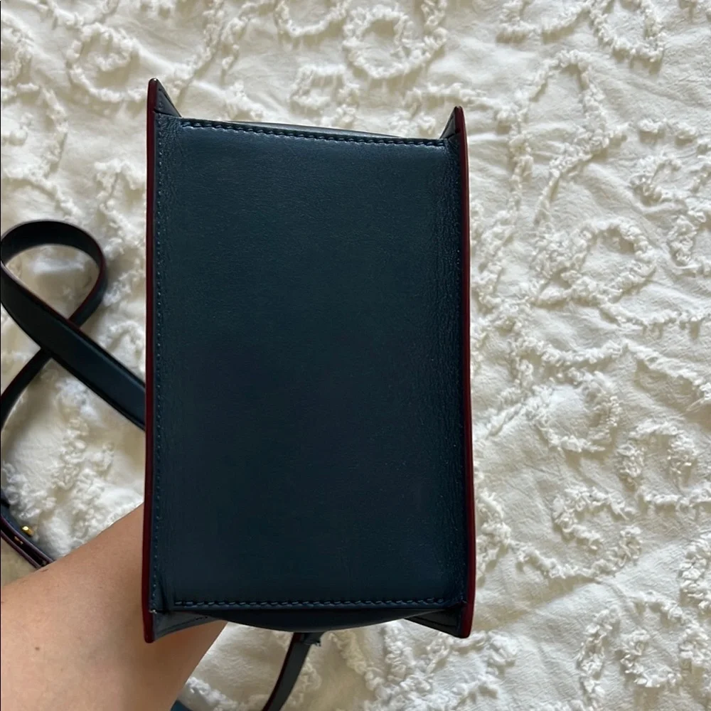 Elegant Cream and Blue Women's Bag - Picture 9 of 12
